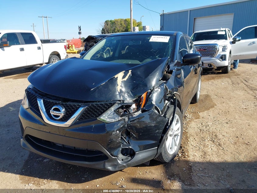 2017 NISSAN ROGUE SPORT S JN1BJ1CP9HW034390