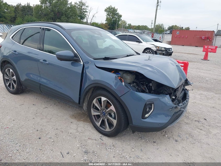 FORD ESCAPE PLATINUM