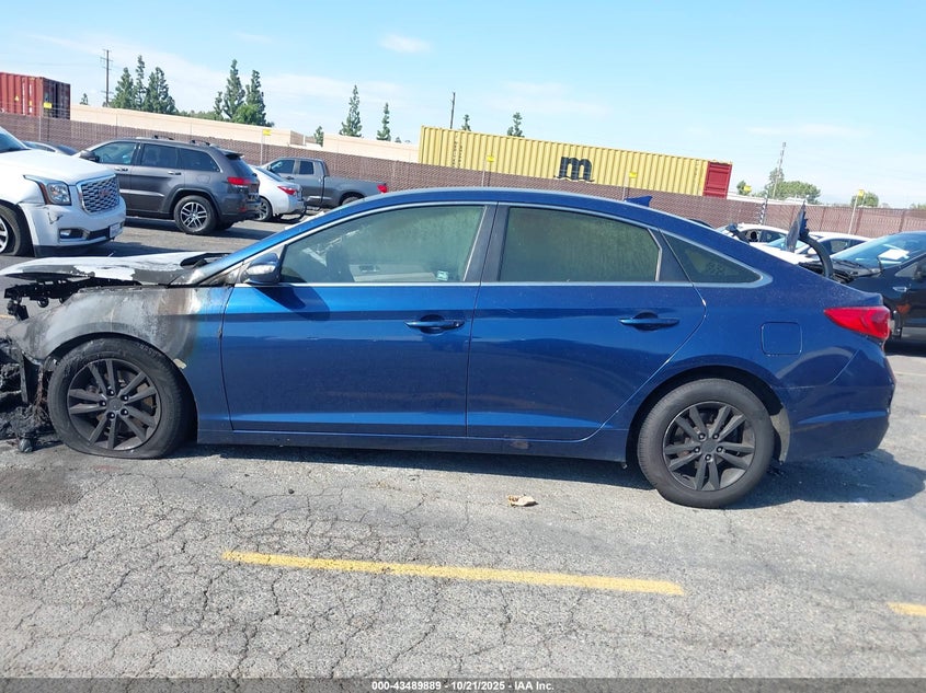 2017 HYUNDAI SONATA 5NPE24AF1HH477383