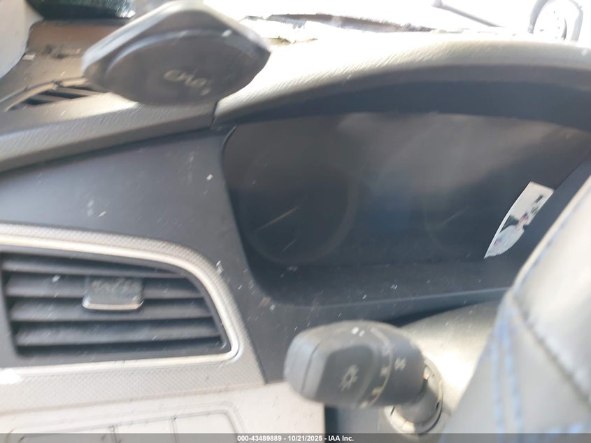 2017 HYUNDAI SONATA 5NPE24AF1HH477383