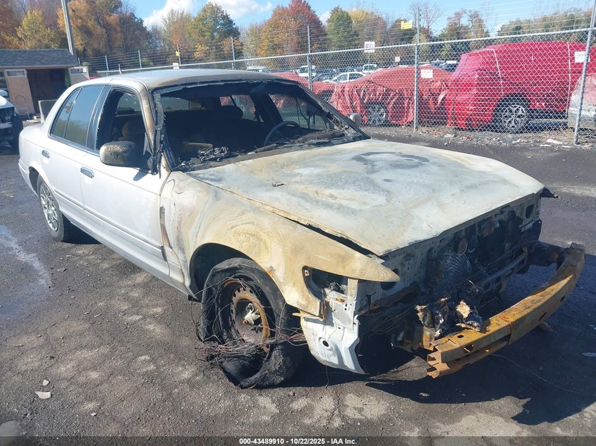 2MEFM74W22X657214 2002 Mercury Grand Marquis Gs auction photo 1
