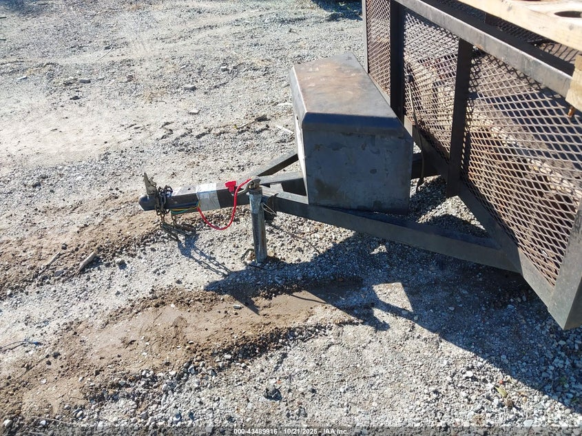 4X4TSE01231016447 2003   photo no. 10