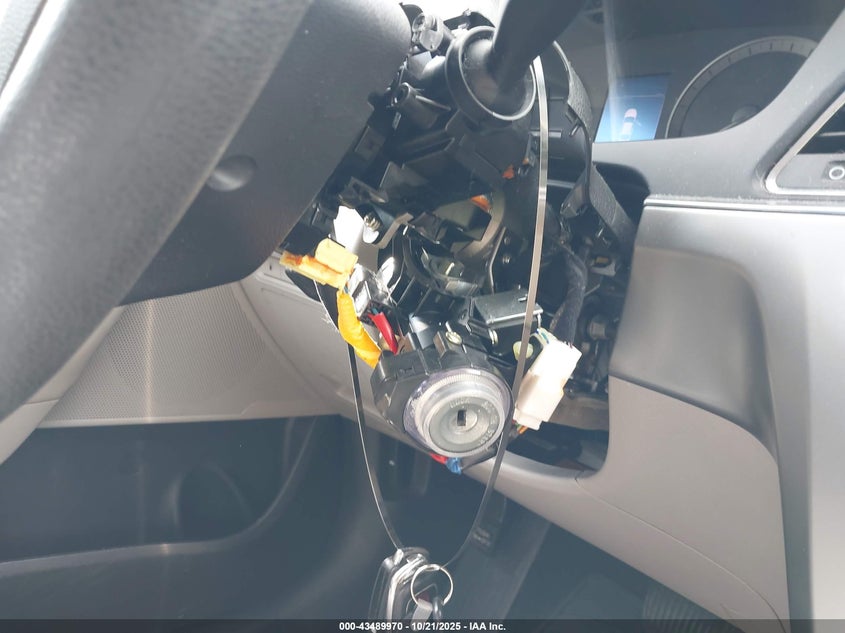 2015 HYUNDAI SONATA SE 5NPE24AF2FH150830