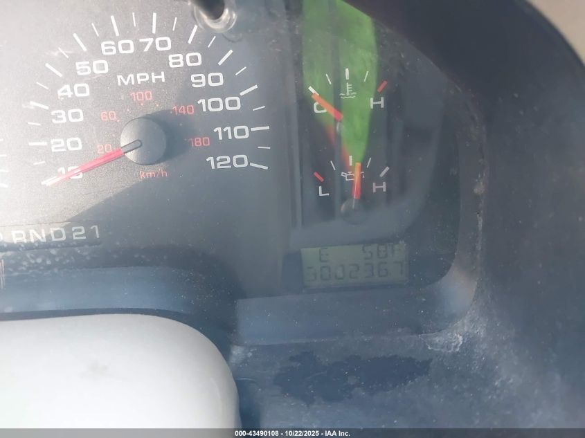 2004 Ford F-150 Stx/Xl/Xlt VIN: 1FTRX12W34NB50560 Lot: 43490108