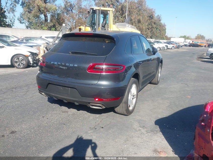 Vin: wp1aa2a56hlb08834, lot: 43985087, porsche macan 20174