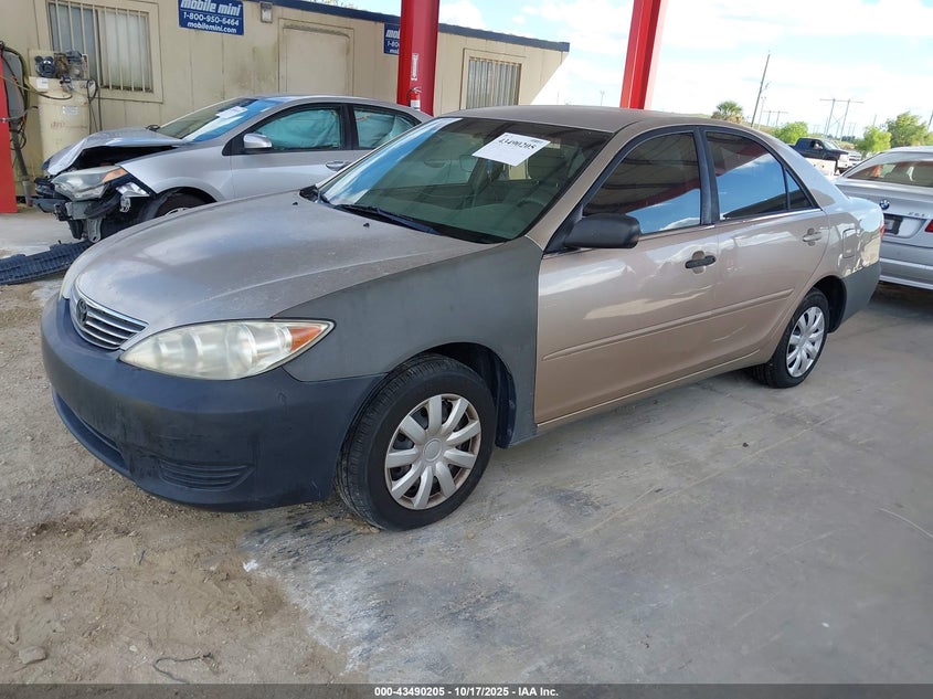 JTDBE32K353027211 2005 TOYOTA CAMRY photo no. 2