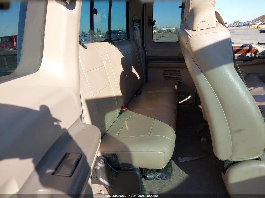 2003 Ford F-250 Lariat/Xl/Xlt VIN: 1FTNX20P33ED77715 Lot: 43490230