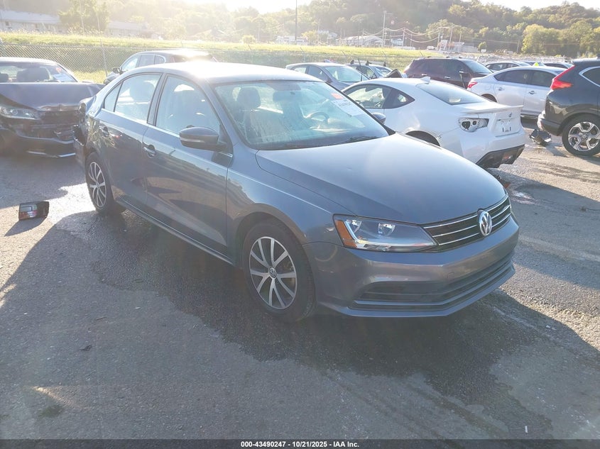 VOLKSWAGEN JETTA 1.4T SE