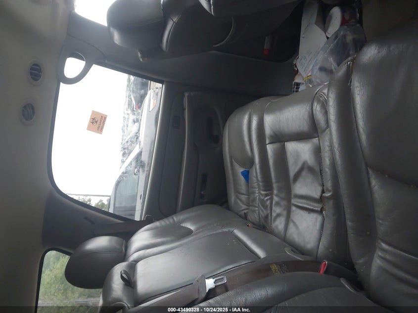 2004 Chevrolet Tahoe Ls VIN: 1GNEC13VX4R150538 Lot: 43490328