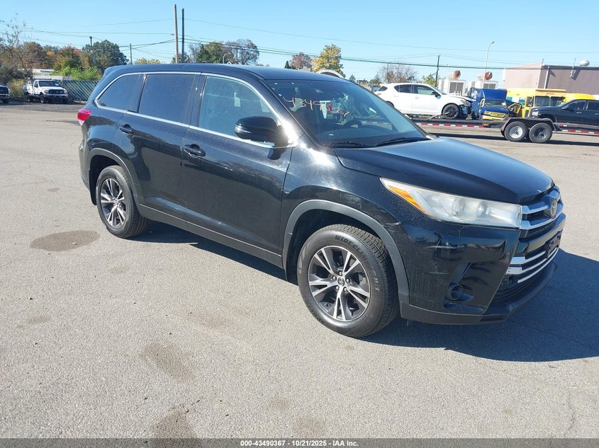 TOYOTA HIGHLANDER LE