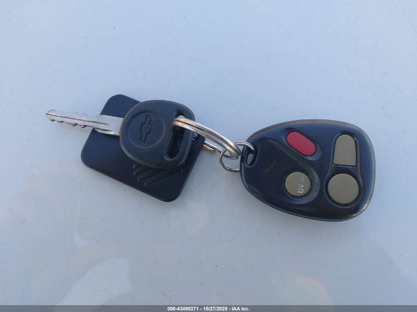 2002 Chevrolet Blazer Ls VIN: 1GNDT13W92K208388 Lot: 43490371