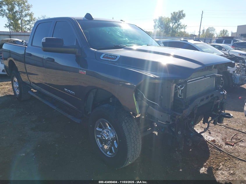 RAM 2500 TRADESMAN 4X4 6 4 BOX