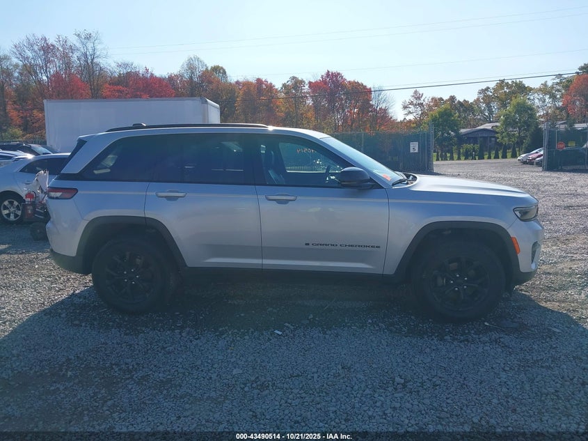 JEEP GRAND CHEROKEE - zdjęcie 13