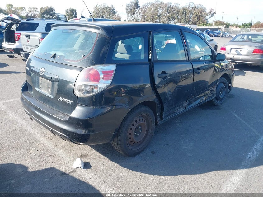 2T1KR32E35C482937 2005 TOYOTA MATRIX photo no. 4