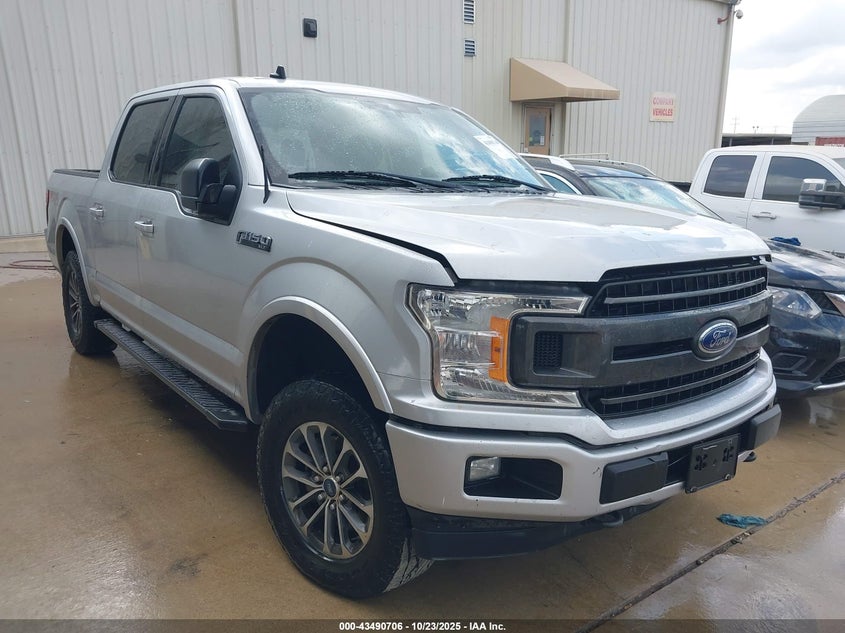 FORD F-150 XLT