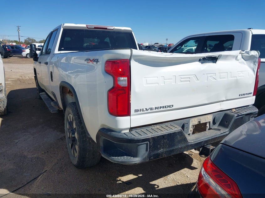 1GC4YME74MF281827 2021 CHEVROLET SILVERADO photo no. 3