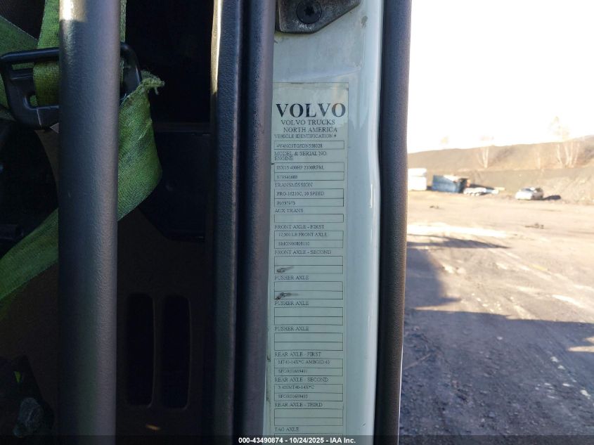 2013 Volvo Vn VIN: 4V4NC9TG5DN558028 Lot: 43490874