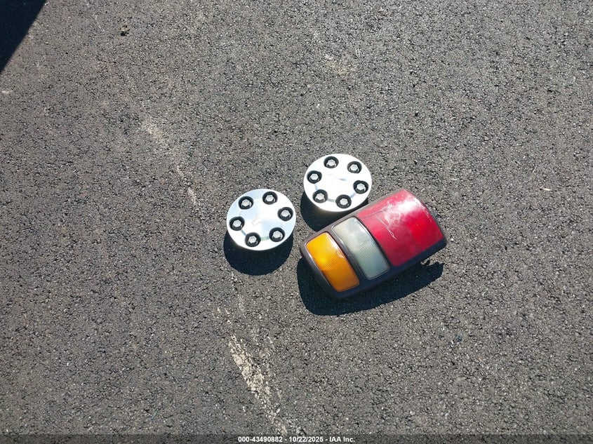 2005 Chevrolet Tahoe Lt VIN: 1GNEC13T65R101482 Lot: 43490882