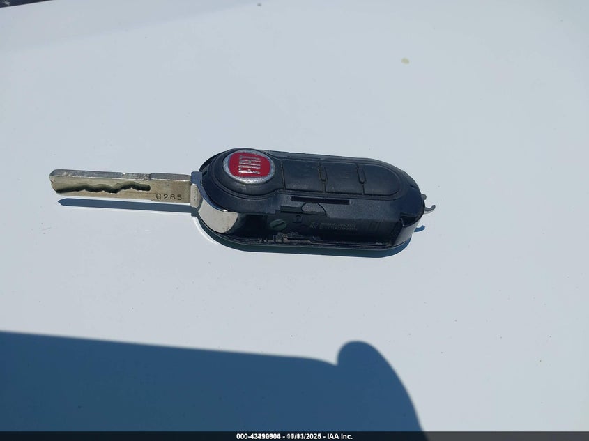 3C3CFFDR7CT352673 2012 FIAT 500 photo no. 11