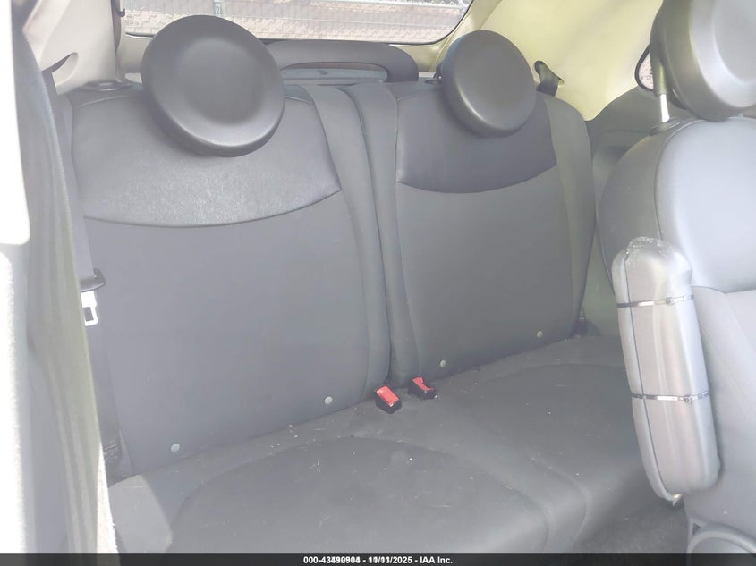 3C3CFFDR7CT352673 2012 FIAT 500 photo no. 8