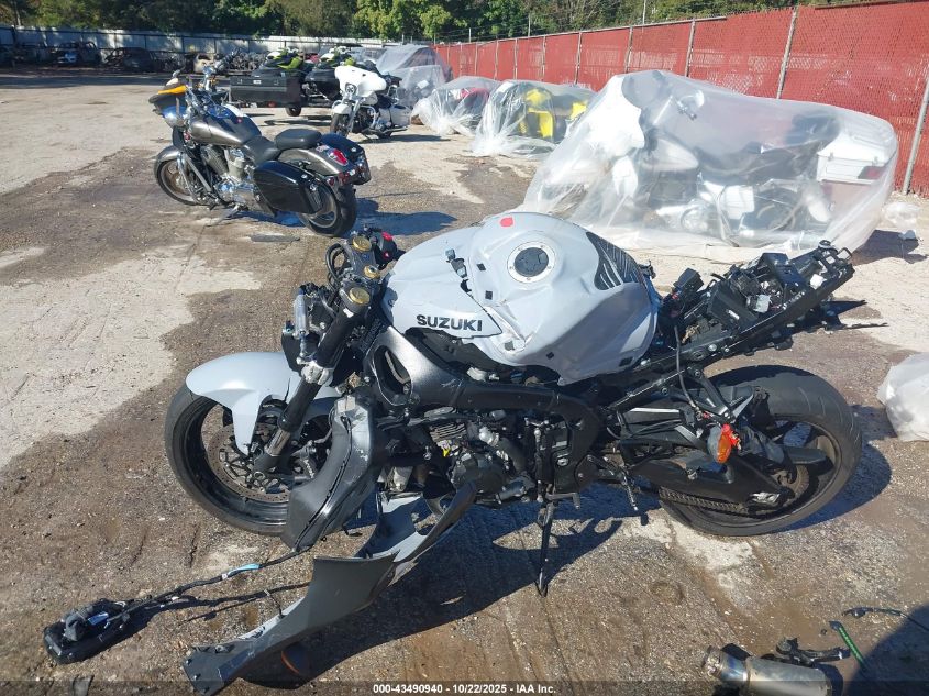 2022 Suzuki Gsx-R1000 VIN: JS1DM11F9N7100024 Lot: 43490940