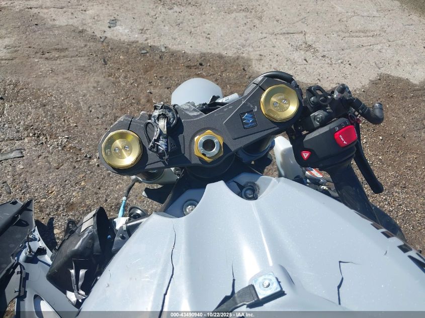 2022 Suzuki Gsx-R1000 VIN: JS1DM11F9N7100024 Lot: 43490940