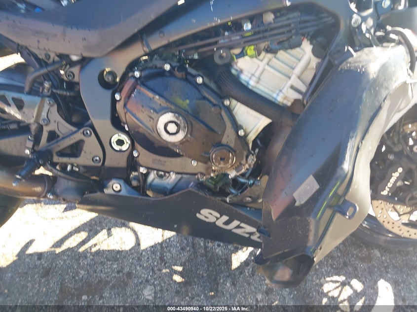 2022 Suzuki Gsx-R1000 VIN: JS1DM11F9N7100024 Lot: 43490940