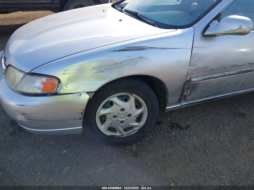 1999 Nissan Altima Gle/Gxe/Se/Se-L/Xe VIN: 1N4DL01D4XC126810 Lot: 43490964