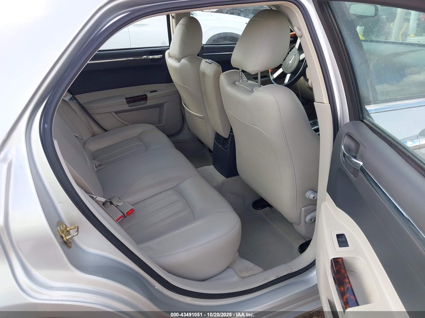 2005 Chrysler 300C VIN: 2C3JA63H55H572176 Lot: 43491051