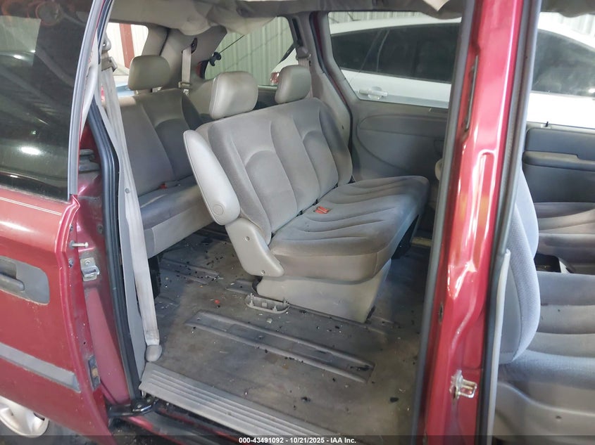 1D4GP25353B131008 2003 DODGE CARAVAN photo no. 8