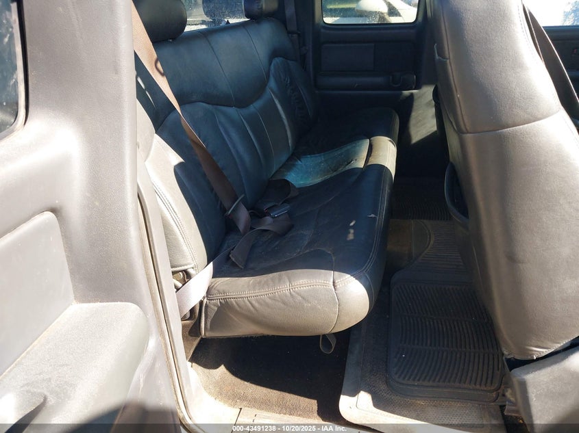 2GCEC19TXY1128889 2000 CHEVROLET SILVERADO photo no. 8