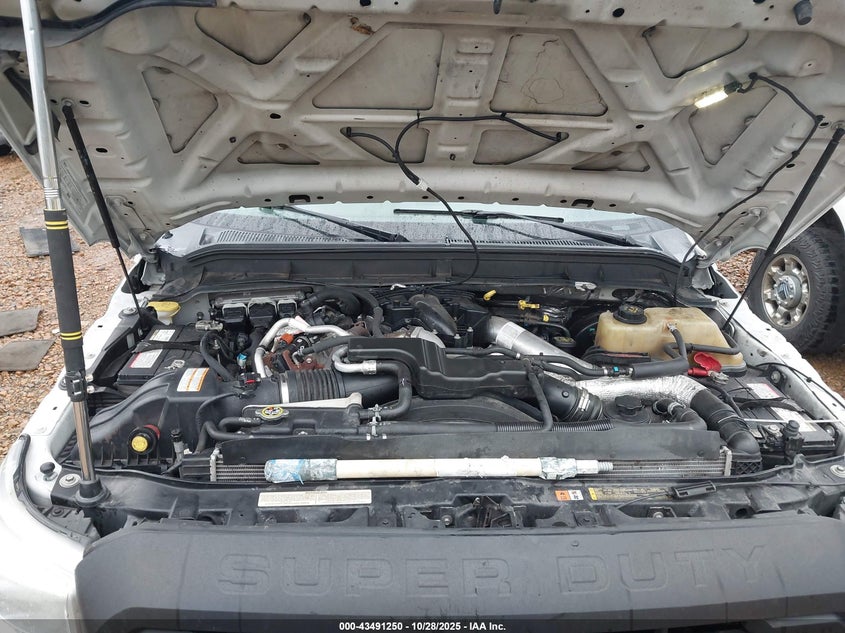 2015 Ford F-350 Chassis Lariat VIN: 1FD8X3ET3FED42357 Lot: 43491250