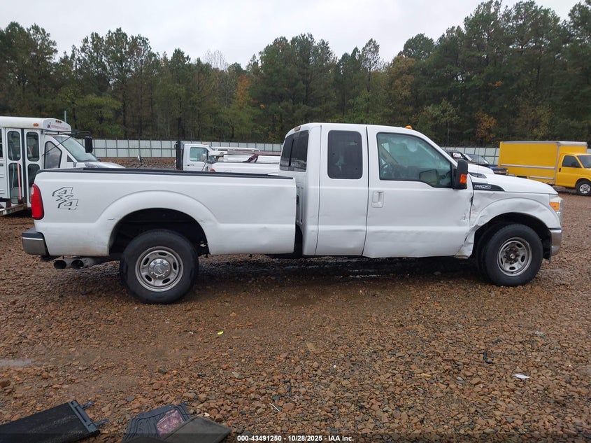 2015 Ford F-350 Chassis Lariat VIN: 1FD8X3ET3FED42357 Lot: 43491250