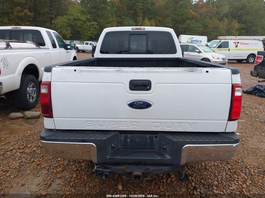 2015 Ford F-350 Chassis Lariat VIN: 1FD8X3ET3FED42357 Lot: 43491250