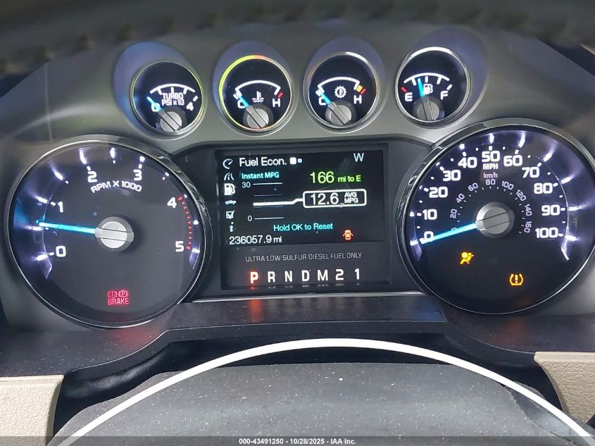 2015 Ford F-350 Chassis Lariat VIN: 1FD8X3ET3FED42357 Lot: 43491250