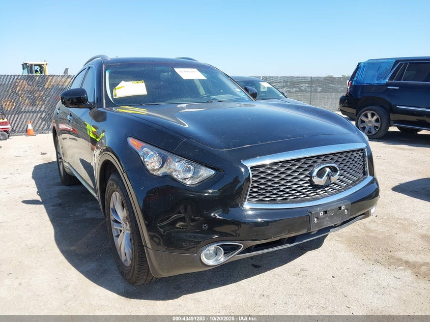 INFINITI QX70
