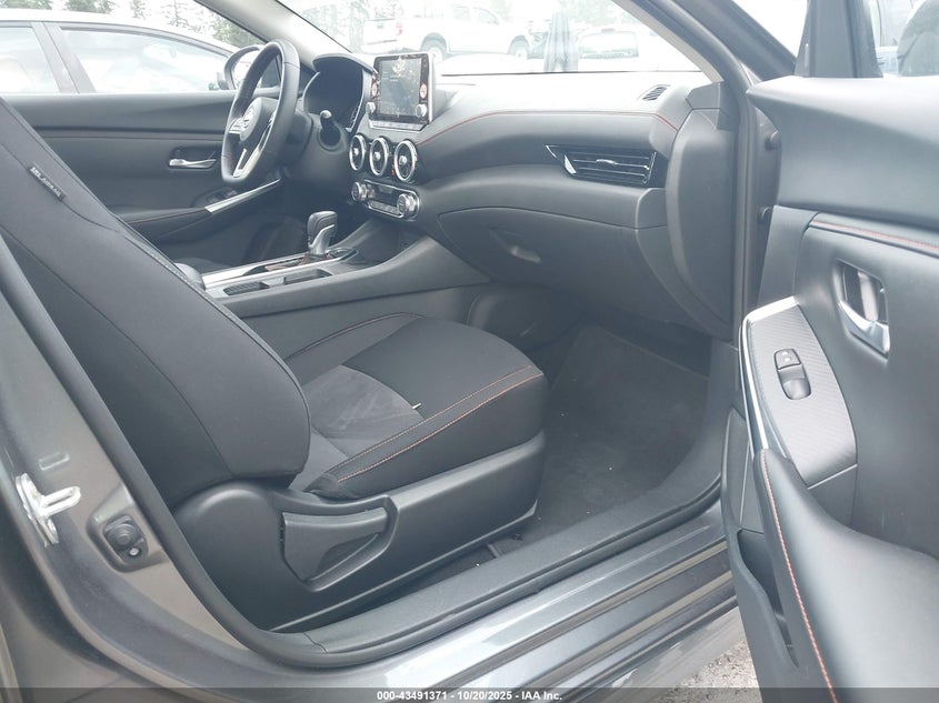 2025 NISSAN SENTRA SR 3N1AB8DV3SY321089