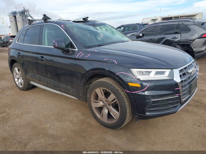 AUDI Q5 2.0T PREMIUM/2.0T TECH PREMIUM