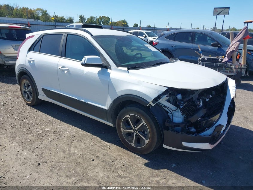 KIA NIRO EX