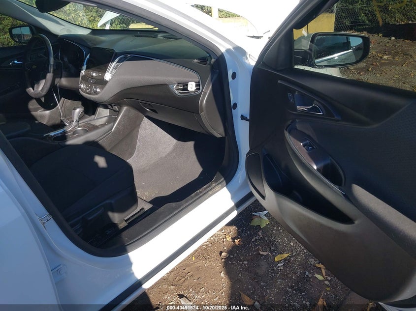 2018 CHEVROLET MALIBU LT 1G1ZD5ST7JF268910