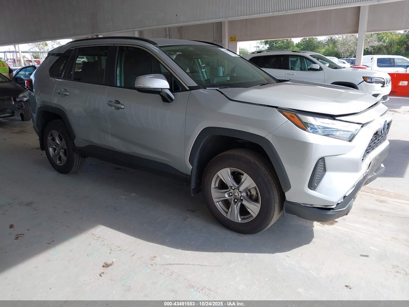 TOYOTA RAV4 HYBRID XLE
