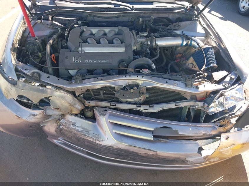 1HGCG1650YA026204 2000 HONDA ACCORD photo no. 10