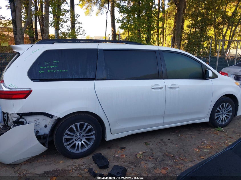 2020 TOYOTA SIENNA XLE PREMIUM 5TDYZ3DC6LS044553