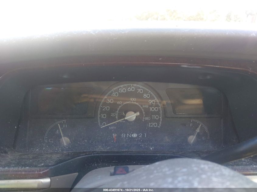 2003 Lincoln Town Car Executive VIN: 1LNHM81W83Y646350 Lot: 43491674