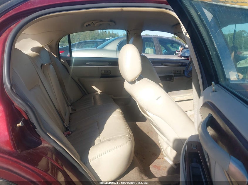 2003 Lincoln Town Car Executive VIN: 1LNHM81W83Y646350 Lot: 43491674