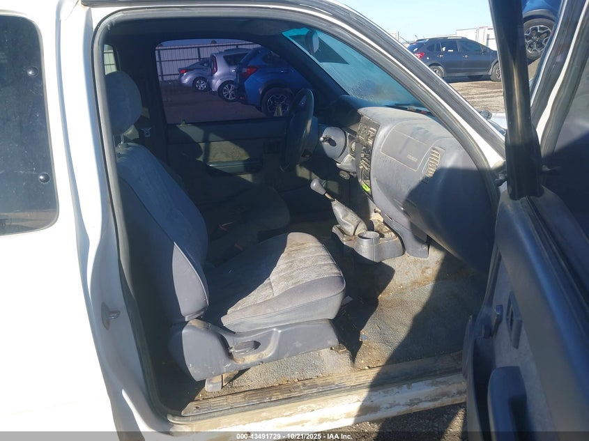 4TAVL52N7YZ622312 2000 TOYOTA TACOMA photo no. 5