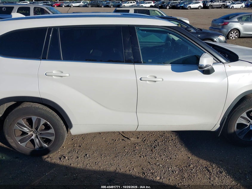 2020 TOYOTA HIGHLANDER XLE 5TDGZRBH0LS510748