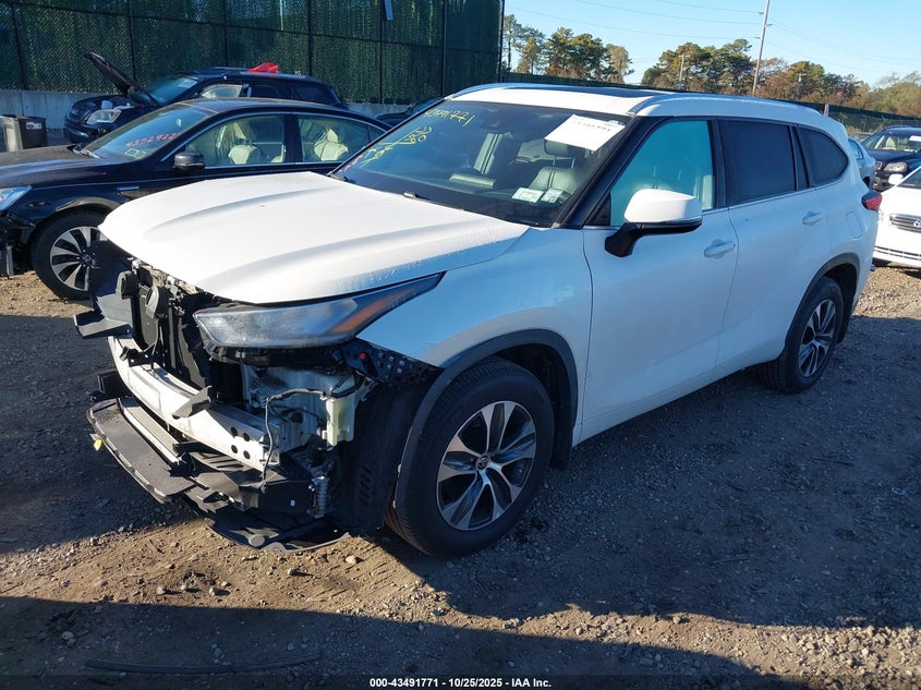 2020 TOYOTA HIGHLANDER XLE 5TDGZRBH0LS510748