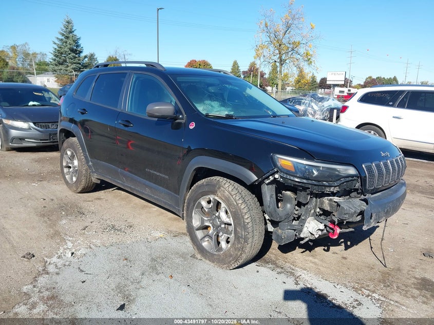 JEEP CHEROKEE TRAILHAWK 4X4