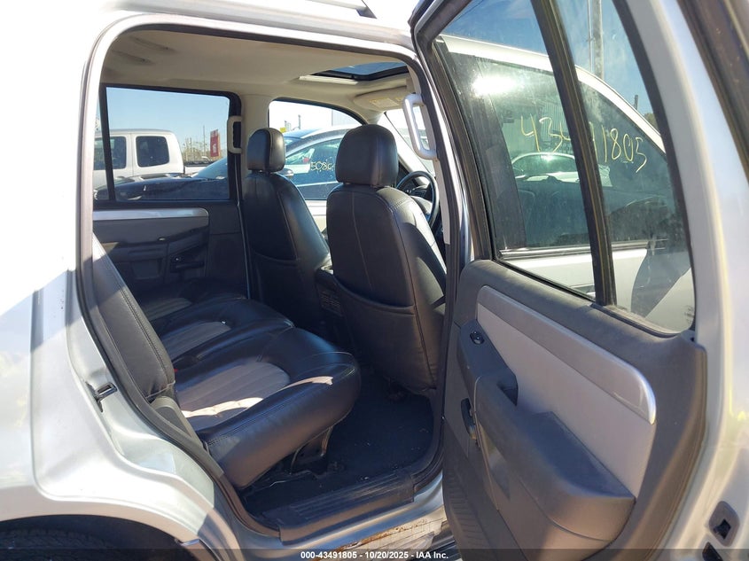 4M2ZU86E65UJ20179 2005 MERCURY MOUNTAINEER photo no. 8